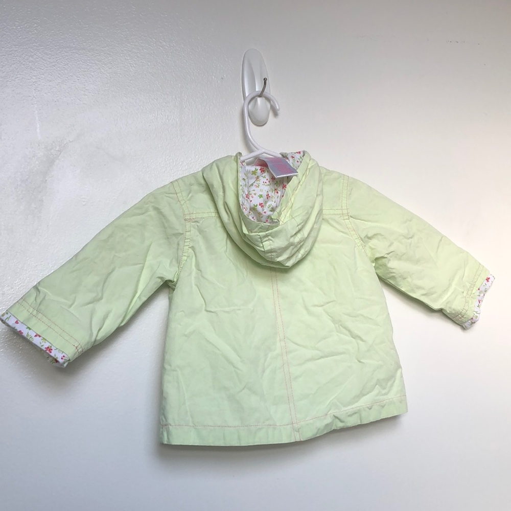 Adorable jacket 💕🦋🌸 - Picture 6 of 8